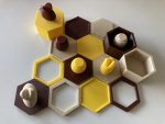SET 3 kleuren hexagons+bij+honingpot